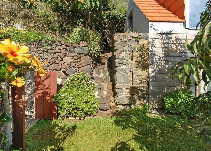 Romantic Retreat By Slice Of Heaven