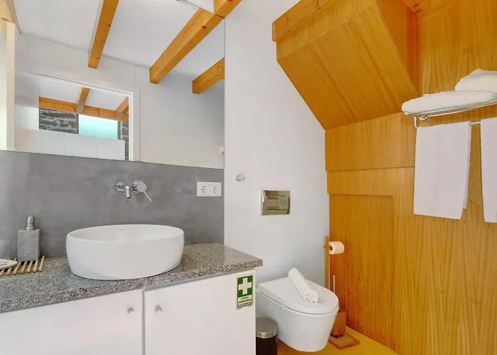 Romantic Retreat By Slice Of Heaven