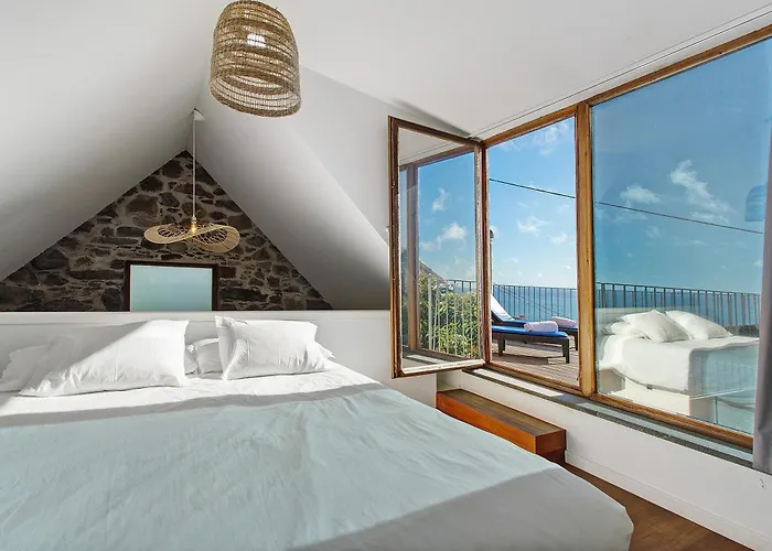 Romantic Retreat By Slice Of Heaven *